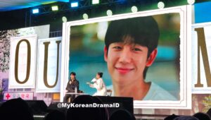 5 Momen Seru Fan Meeting Jung Hae In di Jakarta, Unjuk Vokal Hingga Masak Klepon!